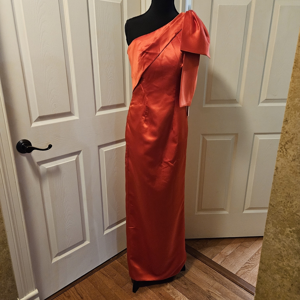 Red Formal Satin Evening Gown One Shoulder Draped Bow Fully Lined Size 4